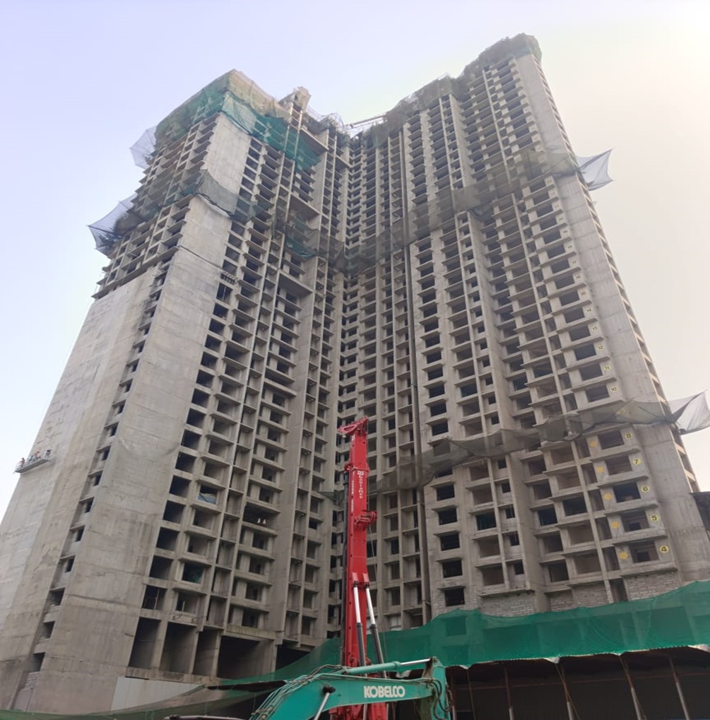 Paradigm Antalaya (Execution Stage) – Ram Mandir West, Oshiwara, Mumbai